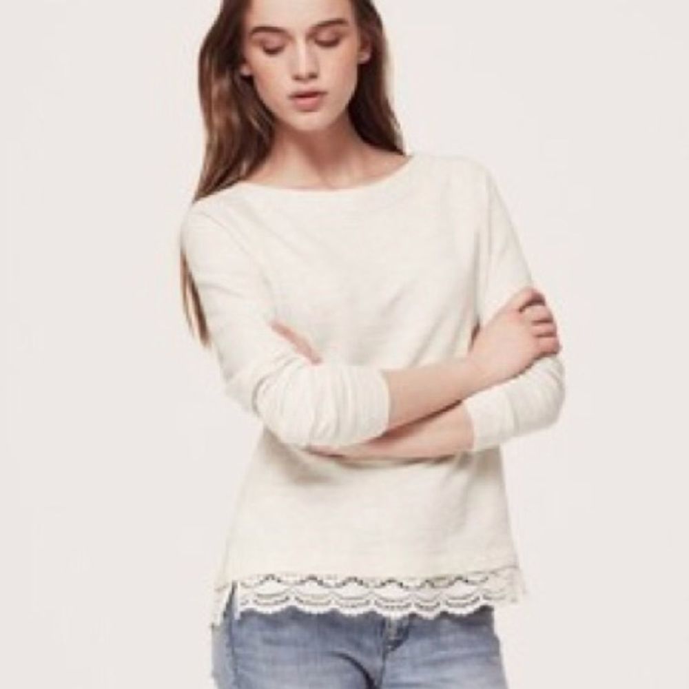 Lou & Grey | Crochet Trim Crewneck Sweatshirt